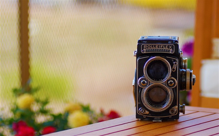 Camera-High Quality wallpaper Views:18762 Date:2012/7/14 12:09:25