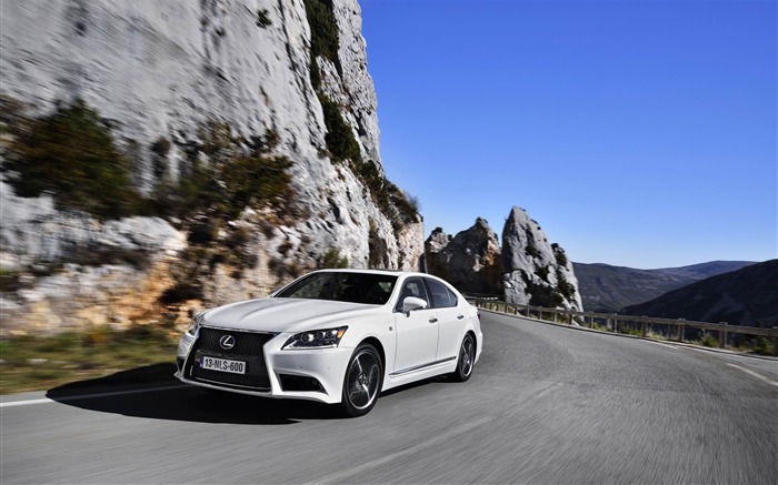 2013 Lexus LS EU-Version Auto HD Wallpaper 22 Views:14225 Date:2012/11/27 23:34:10