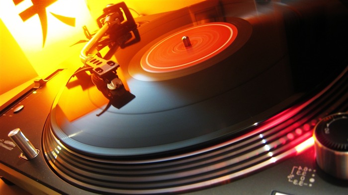 电唱机光-宽屏桌面壁纸 浏览:11647