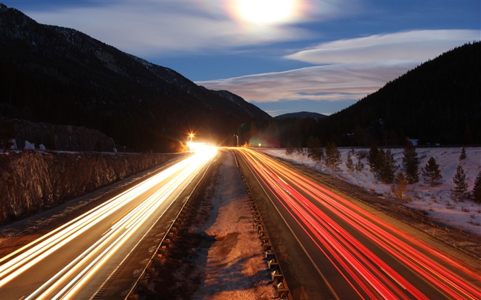 Highway lights long exposure sunshine Views:8713 Date:2018/1/28 8:25:54