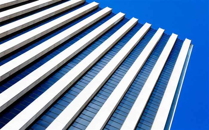 Skyscraper wall closeup blue sky Views:9142 Date:2018/2/27 2:35:08